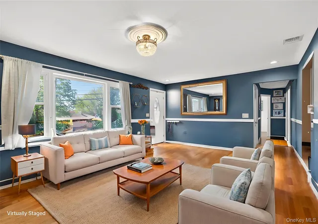 Photo 3 of Single family home for sale at 27 High Hl Ave, Warwick (town), NY 10990 | MLS# 989269 | Listing updated on 2026-09-16