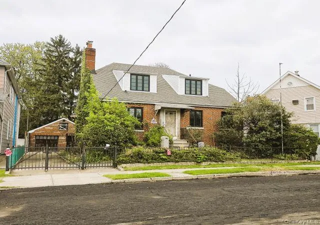Photo 1 of Sale Pending at 3231 Waterbury Ave, New York, NY 10465 | MLS# 989283 | Listing updated on 2026-05-18