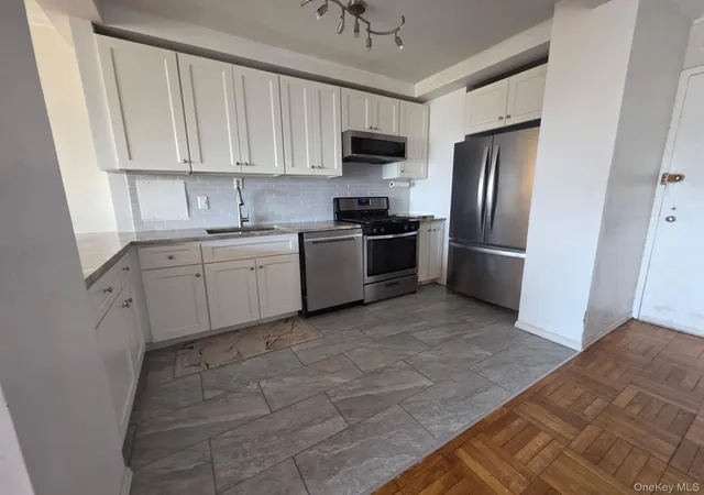 3rd image of 8 Fordham Hill Oval #10B, New York, NY 10468 | MLS# 989306