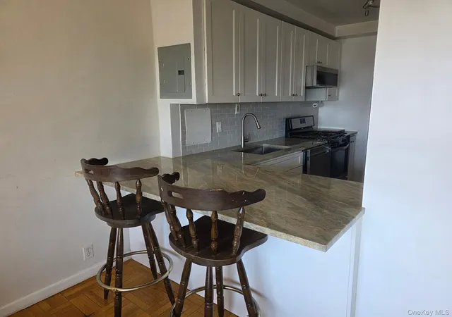 4th image of 8 Fordham Hill Oval #10B, New York, NY 10468 | MLS# 989306