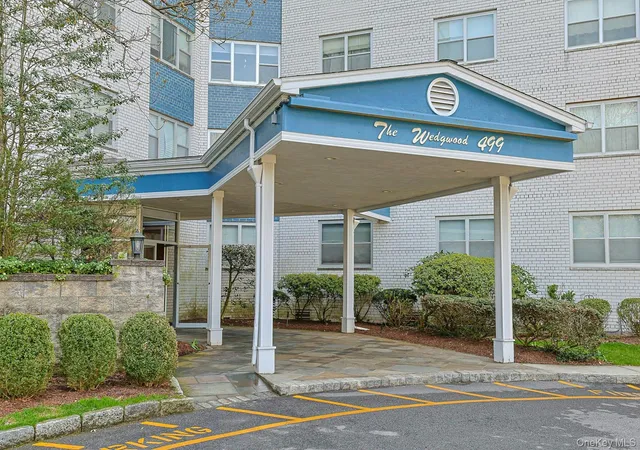 Homes for sale in White Plains, NY | 499 N Broadway #7i, White Plains, NY 10603 | MLS# 989350