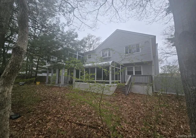 5th image of 25 Pinecone Ln, Islandia, NY 11749 | MLS# 989406