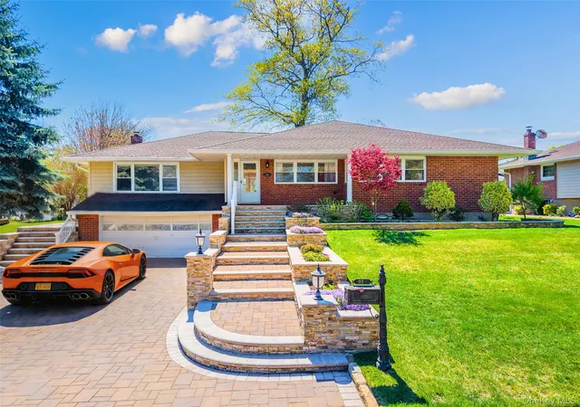Single family home for sale at 31 Edgemere Dr, North Hempstead, NY 11507 | MLS# 989412