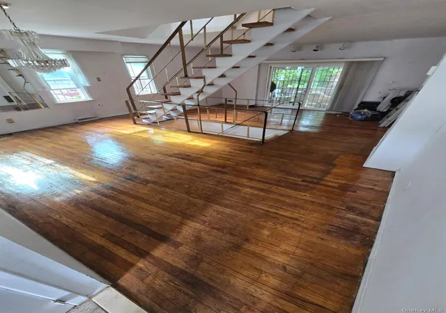 Condo for sale at 1611 Plainview Ave #0, New York, NY 11691 | MLS# 989444