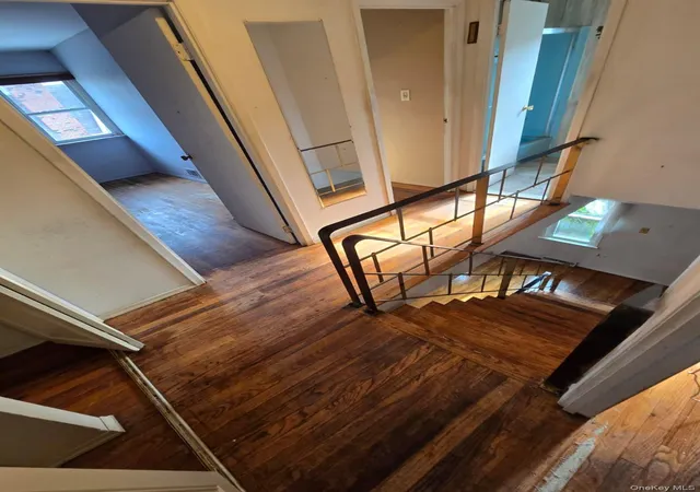 Listing Photo 5 - Condo for sale in building located at 1611 Plainview Ave, New York, NY 11691 - Unit #0
