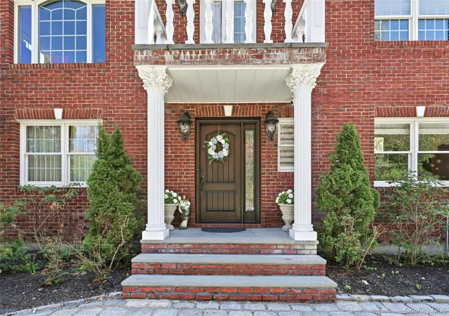 2nd image of 1 Kissam Ln, Glen Head, NY 11545 | MLS# 989458