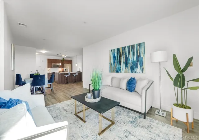 3rd image of 701 Ridge Hl Blvd, Yonkers, NY 10710