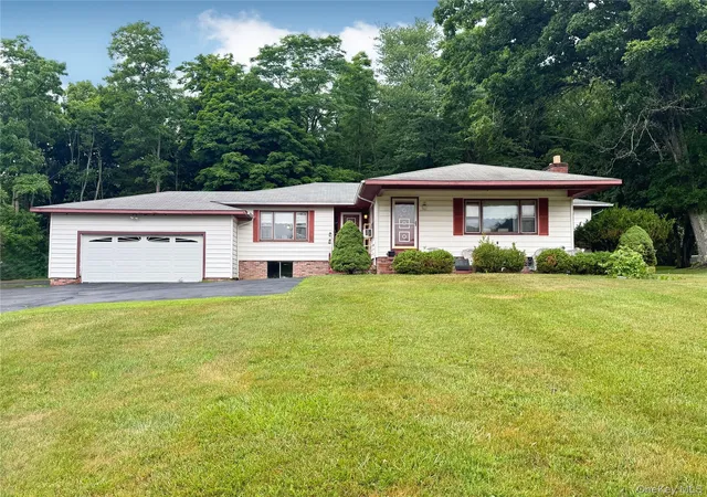 Homes for sale in Union Vale, NY | 646 Oak Summit Rd, Union Vale, NY 12545 | MLS# 989487