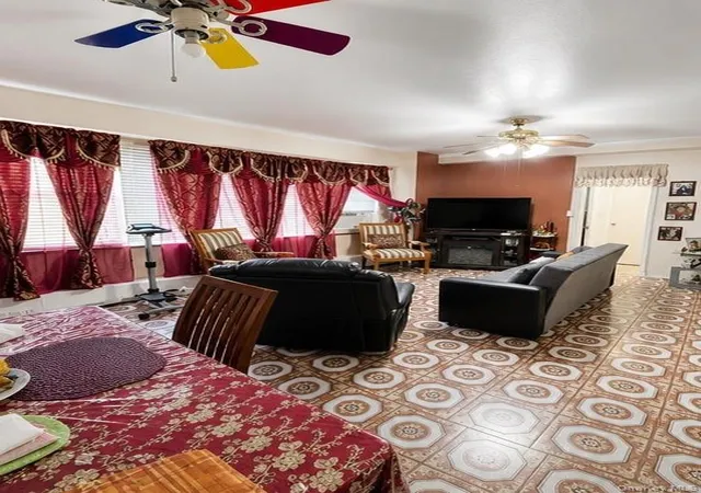 Photo 3 of House for sale at 1 Fordham Hl Oval #4A, New York, NY 10468 | MLS# 989500 | Listing updated on 2026-08-11