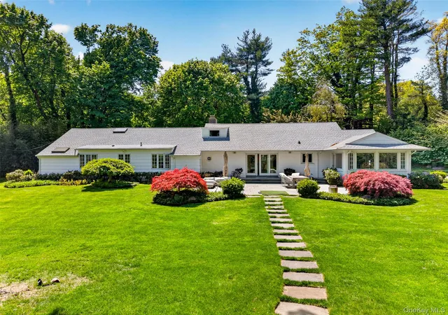 Homes for sale in Oyster Bay, NY | 14 Ormond Park Rd, Oyster Bay, NY 11545 | MLS# 989507