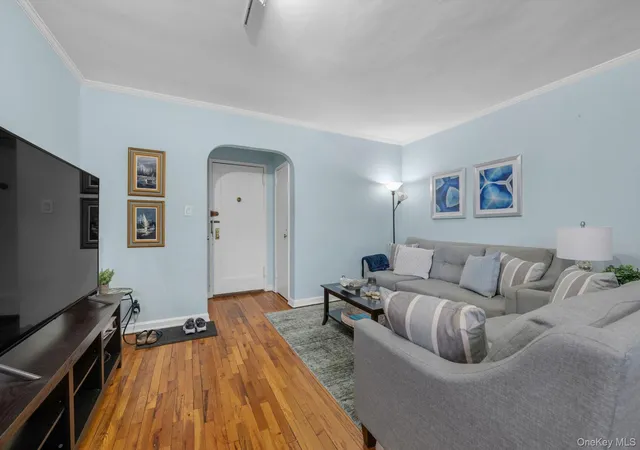 2nd image of 58 Grace Ave #1G, North Hempstead, NY 11021 | MLS# 989562