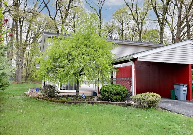 Photo 2 of Single family home for sale at 31 Lillian St, Haverstraw, NY 10970 | MLS# 989566 | Listing updated on 2026-07-17