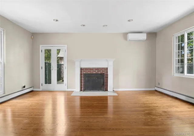 Homes for sale in New York, NY | 7715 Kew Forest Ln, New York, NY 11375 | MLS# 989620