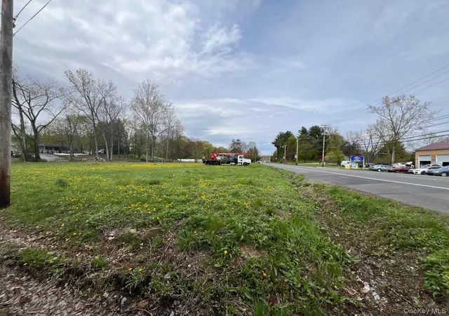 1st image of Us 9w, Marlboro, NY 12542 | MLS# 989648