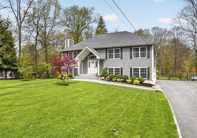 Homes for sale in Yorktown, NY | 872 Taconic Woods Rd, Yorktown, NY 10598 | MLS# 989669