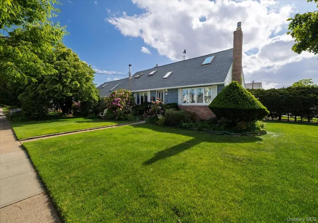 Homes for sale in Oyster Bay, NY | 34 Seabreeze Rd, Oyster Bay, NY 11758 | MLS# 989679