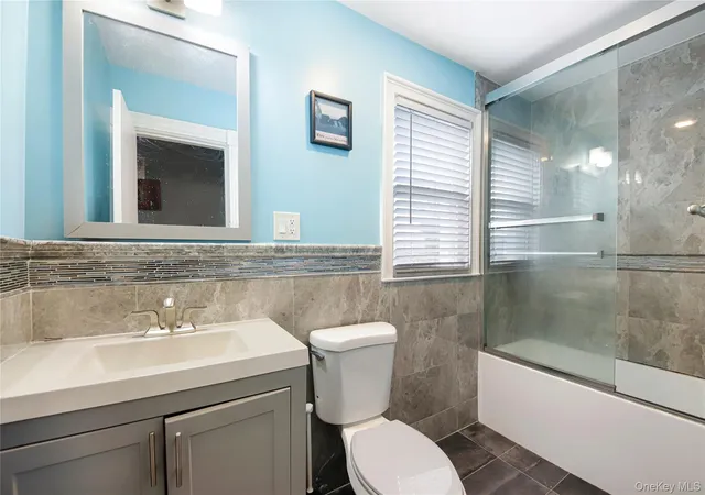 Listing Photo 2 - Condo for sale in building located at 171 Washington St, Mount Vernon, NY 10550 - Unit #