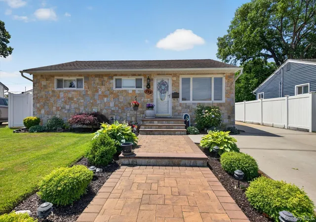 Photo 2 of Sale Pending at 795 Herman Ave, Franklin Square, NY 11010 | MLS# 989725 | Listing updated on 2026-08-18