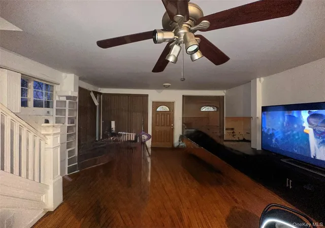 Photo 3 of Sale Pending at 14141 255th Street, New York, NY 11422 | MLS# 989754 | Listing updated on 2026-06-21