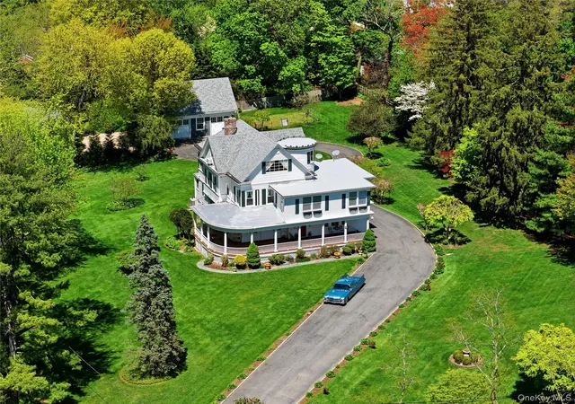 Photo 1 of Mansion for sale at 89 Duck Pond Rd, Glen Cove, NY 11542 | MLS# 989807 | Listing updated on 2026-07-02