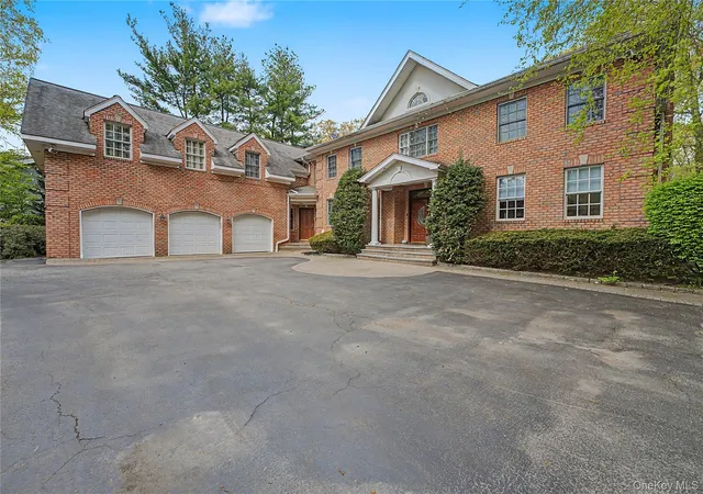 1st image of 12 Chauncey Pl, Oyster Bay, NY 11797 | MLS# 989842