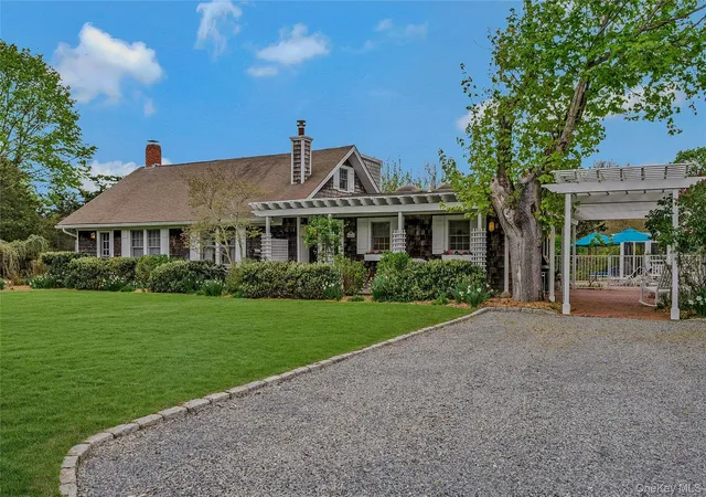 3rd image of 5A/5B Jessup Ln, Southampton, NY 11959 | MLS# 989861