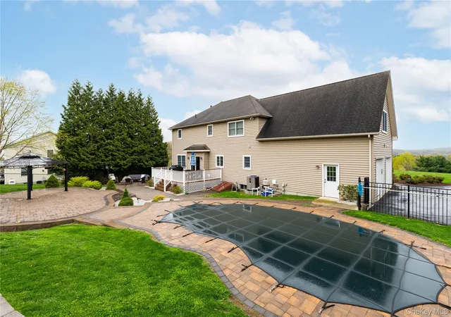 3rd image of 60 Idlewild Rd, Marlboro, NY 12542 | MLS# 989871