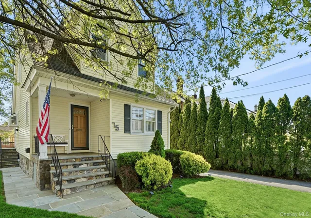 Homes for sale in Rye Town, NY | 75 Hillcrest Ave, Rye Town, NY 10573 | MLS# 989897