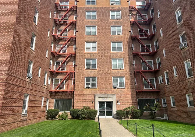 1st image of 3011 Parsons Blvd #7N, Flushing, NY 11354 | MLS# 989900