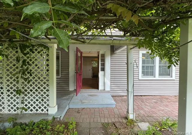 2nd image of 74 S Airmont Rd, Suffern, NY 10901 | MLS# 989916