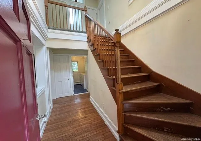 4th image of 74 S Airmont Rd, Suffern, NY 10901 | MLS# 989916