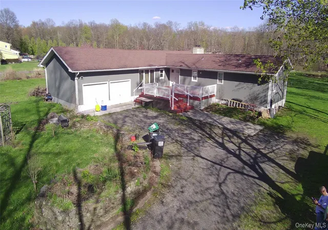 Photo 3 of Single family home for sale at 234 Sinsabaugh Rd, Pine Bush, NY 12566 | MLS# 989922 | Listing updated on 2026-09-16