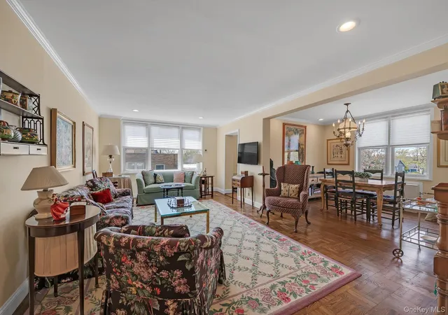 4th image of 1390 Broadway #222, Hempstead, NY 11557 | MLS# 989930