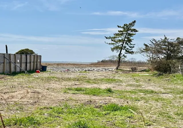 3rd image of 403 Cross Bay Blvd, New York, NY 11693 | MLS# 989943
