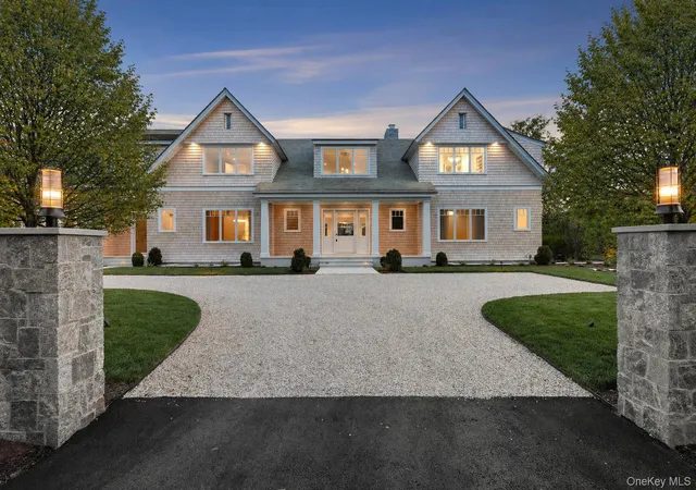 3rd image of 171 Oneck Ln, Southampton, NY 11978 | MLS# 989946