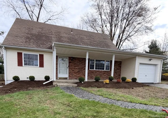 Homes for sale in Goshen, NY | 22 Wedgewood Dr, Goshen, NY 10924 | MLS# 989985