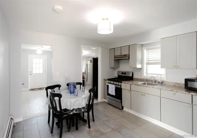 4th image of 8 Brightside Ave, Islip, NY 11722 | MLS# 990030