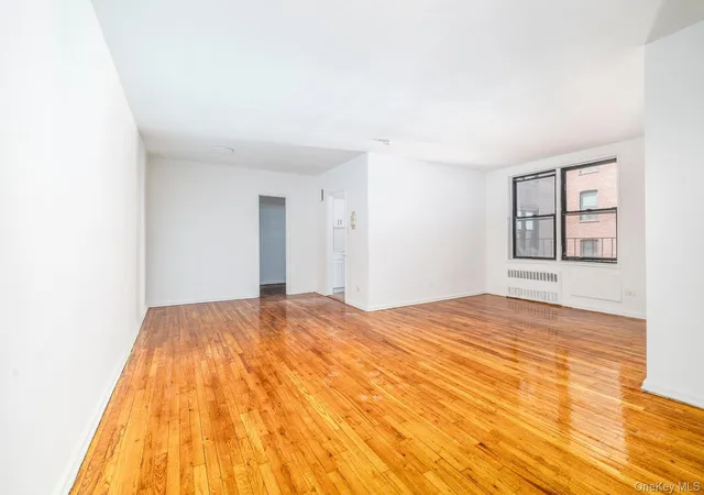 3rd image of 10-40 Neilson St, New York, NY 11691
