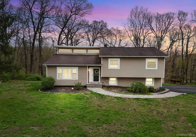 Homes for sale in East Fishkill, NY | 325 Oak Ridge Rd, East Fishkill, NY 12533 | MLS# 990078