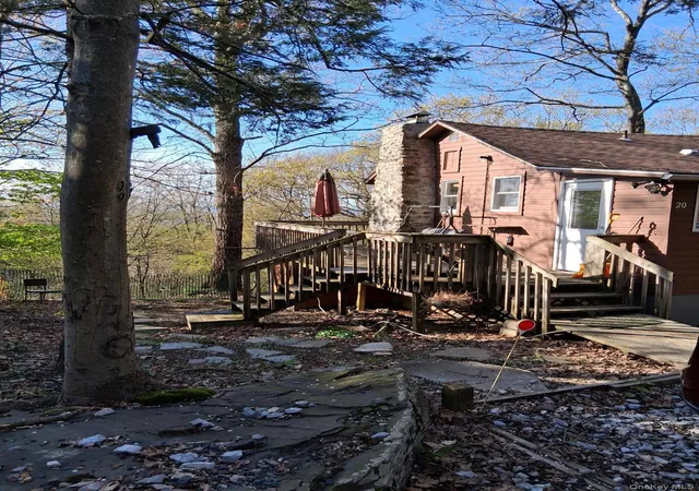 Photo 2 of Sale Pending at 20 N Oakwood Trl, Blooming Grove, NY 10950 | MLS# 990080 | Listing updated on 2026-09-15