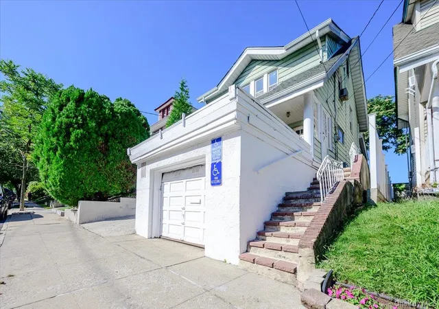 Photo 25 of Single family home for sale at 548 Davis Ave, New York, NY 10310 | MLS# 990086 | Listing updated on 2026-09-05