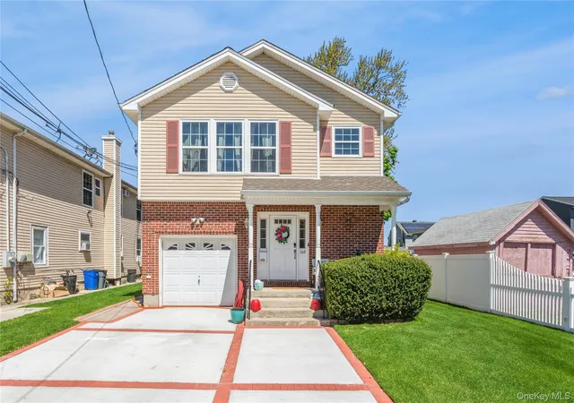 Photo 1 of Sale Pending at 165 Wellesley St, Hempstead, NY 11550 | MLS# 990088 | Listing updated on 2026-09-03