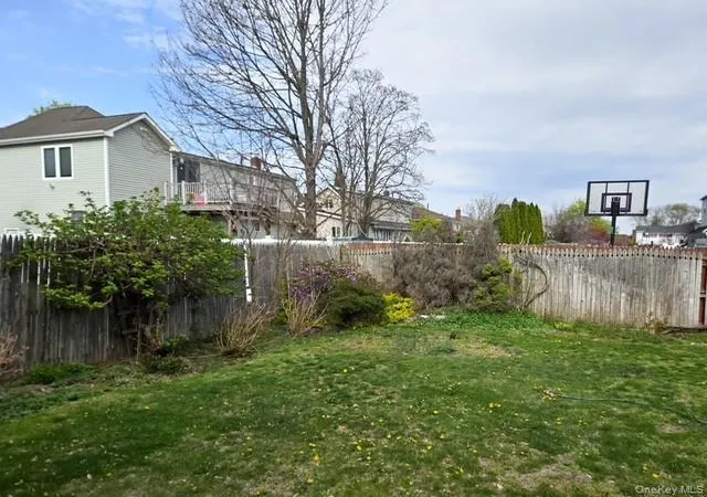 16th image of 9 Goshen St, Deer Park, NY 11729 | MLS# 990119