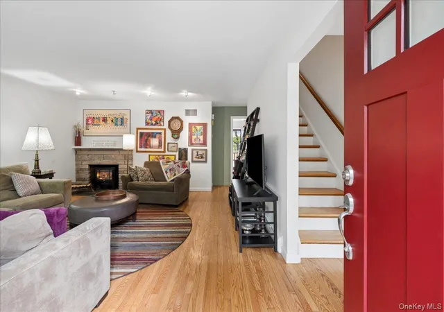 Photo 4 of Sale Pending at 14 Kent Ave, Hastings On Hudson, NY 10706 | MLS# 990144 | Listing updated on 2026-06-17