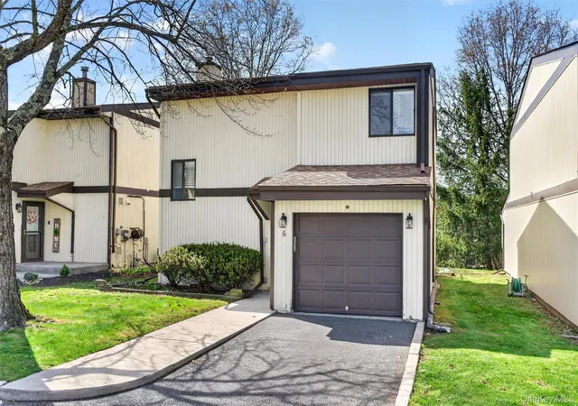 3rd image of 6 Charlotte Mews, Wallkill, NY 10940 | MLS# 990169