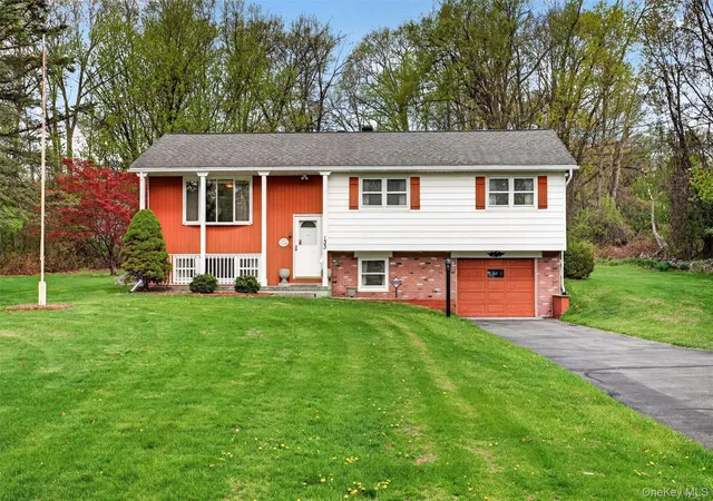 Homes for sale in Wallkill, NY | 133 Blumel Rd, Wallkill, NY 10941 | MLS# 990211