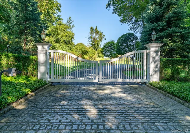 Photo 3 of Mansion for sale at 697 Short Beach Rd, Saint James, NY 11780 | MLS# 990237 | Listing updated on 2026-06-11
