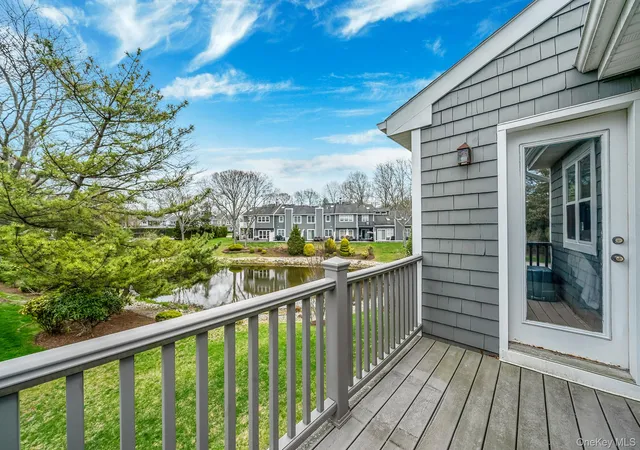 5th image of 47 Madder Lake Cir, Smithtown, NY 11725 | MLS# 990247