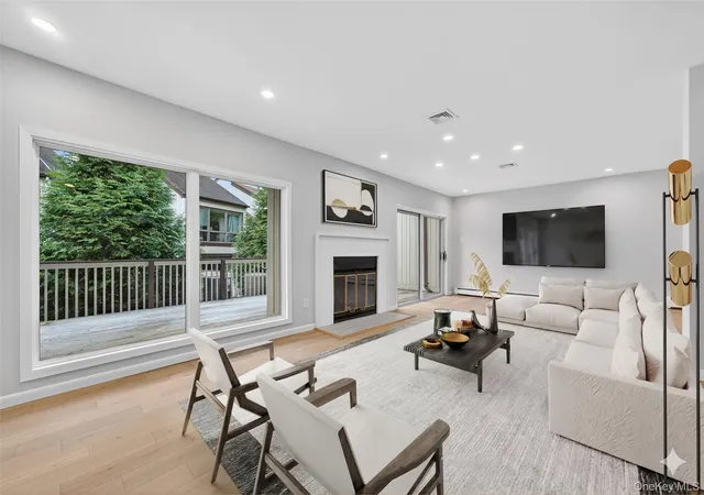 2nd image of 5 Bannock Ct, Suffern, NY 10901 | MLS# 990259