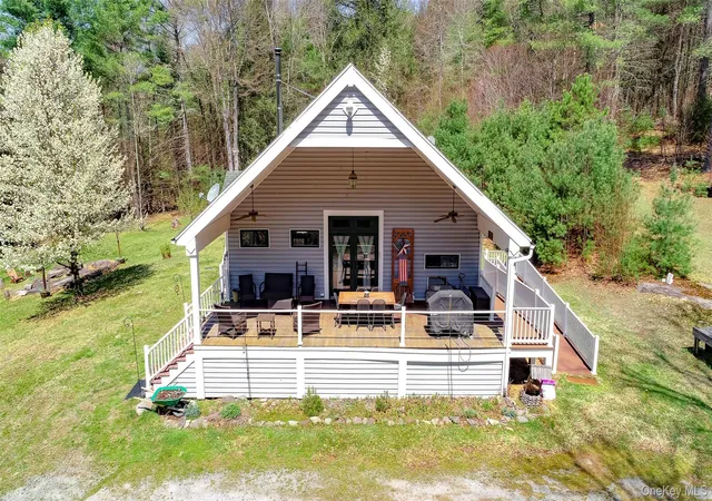 Photo 3 of Single family home for sale at 465 Schalck Rd, Tusten, NY 12764 | MLS# 990278 | Listing updated on 2026-08-11